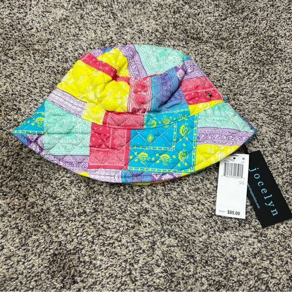 NWT JOCELYN Quilted Bucket Hat Colorful Cotton Bandana Print One Size - Picture 3 of 7